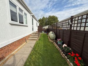 Photo 10- click for photo gallery